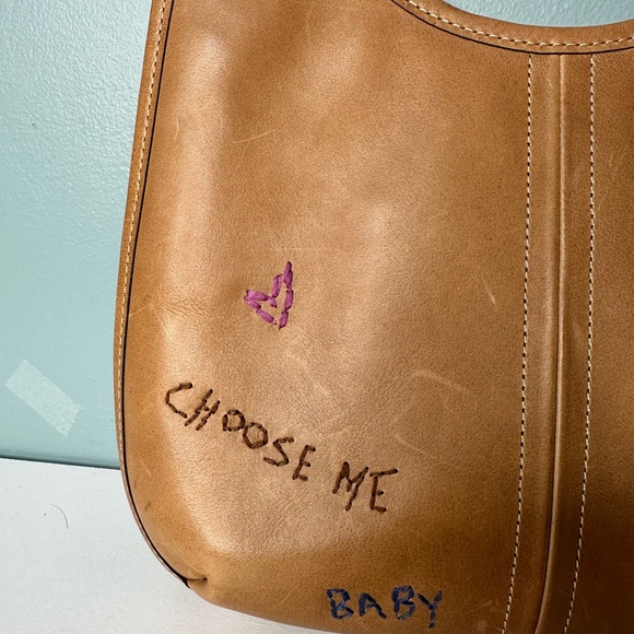 🪩 NEW Coach Ergo Limited Edition! Natural leather. Embroidered. RARE! 🪩 - Picture 3 of 7